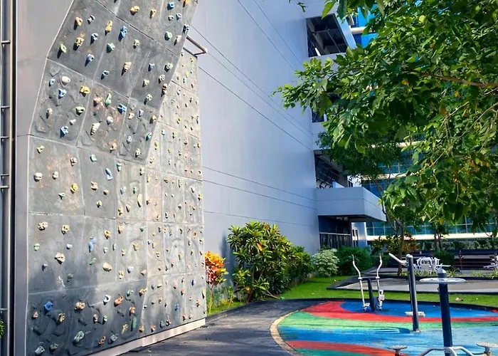 Lägenhetshotell The Montanas Staycation - One Pacific Residence, Mactan Newtown 4*
